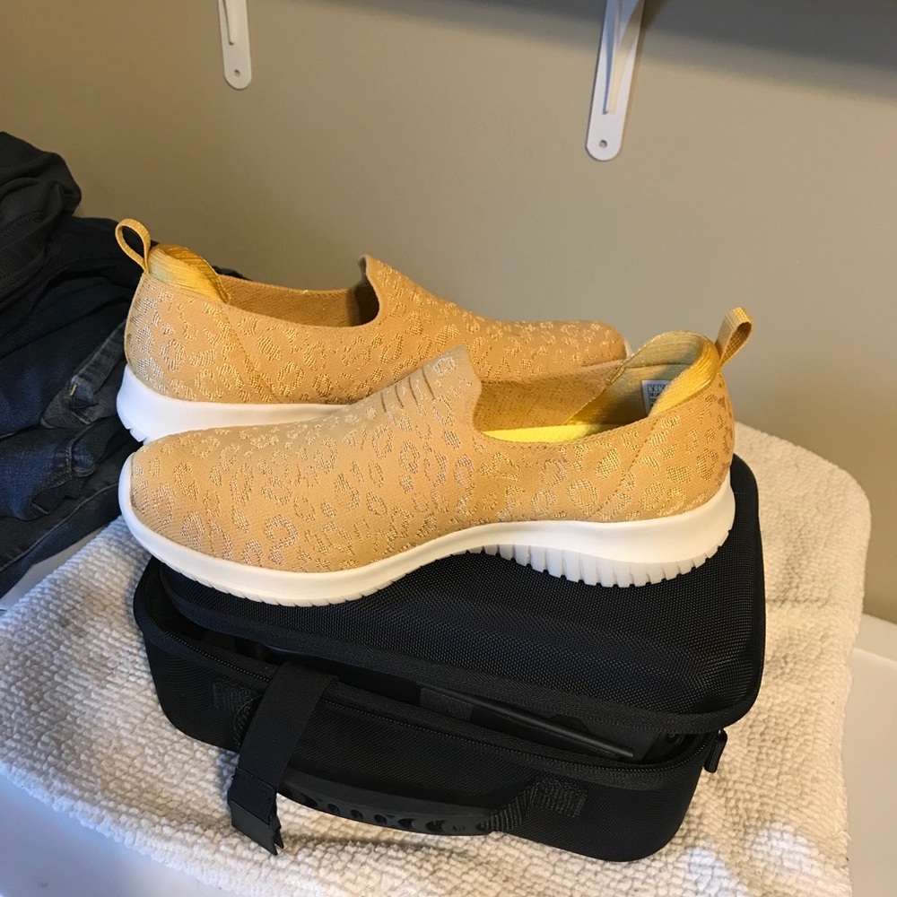 Skechers Slip on shoes